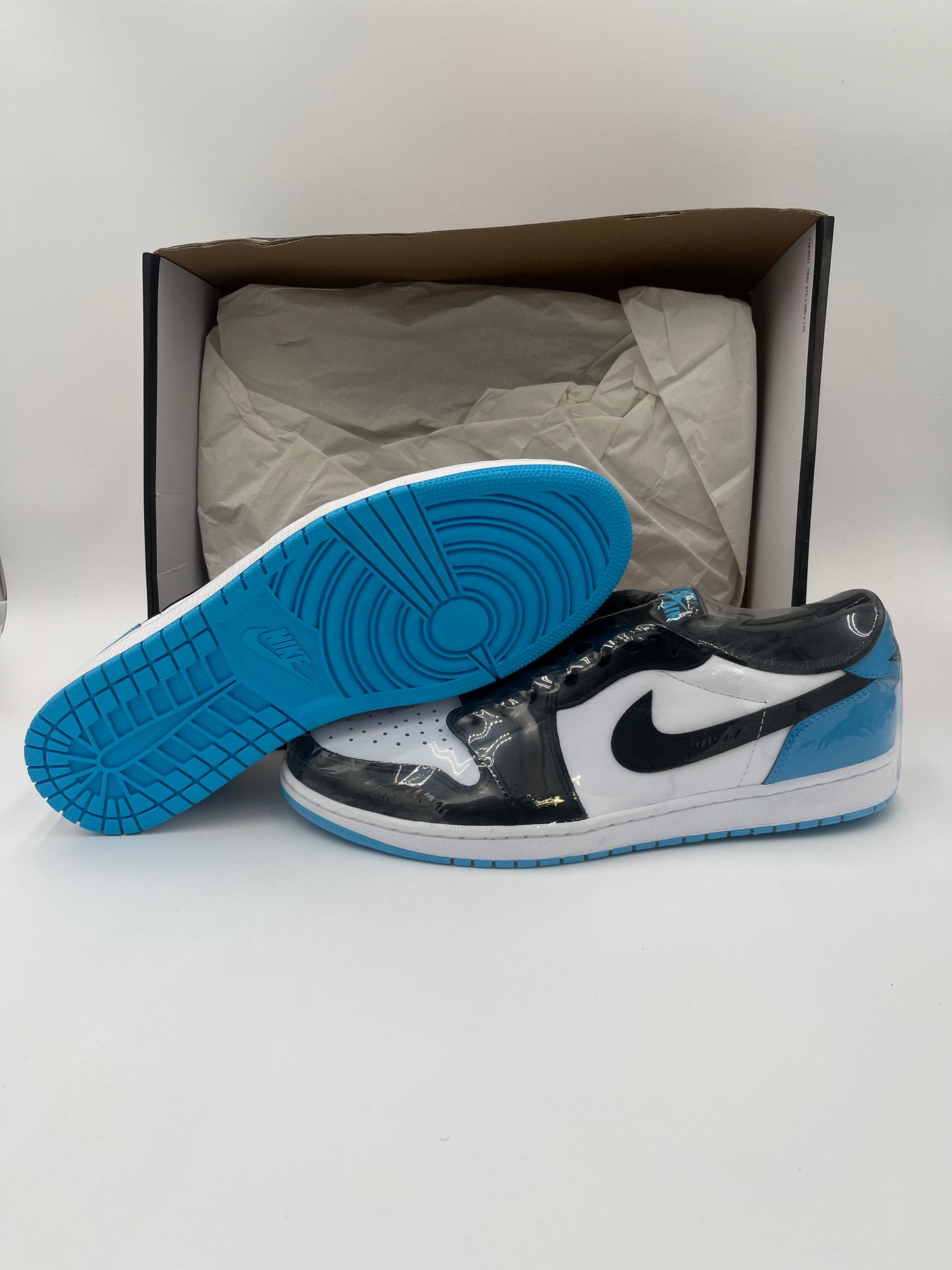 Jordan 1 low Powder Blue