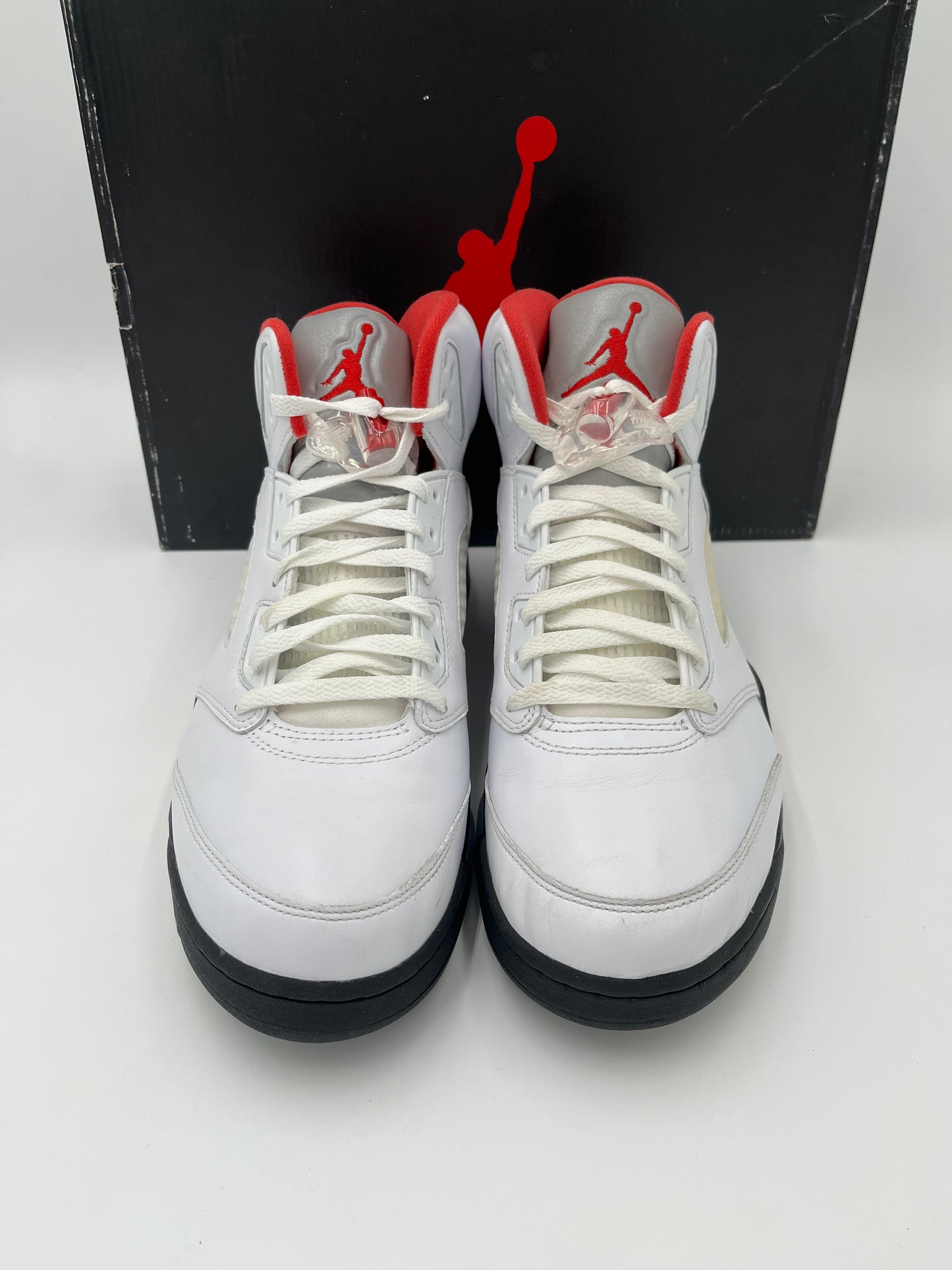 Jordan 5 fire red