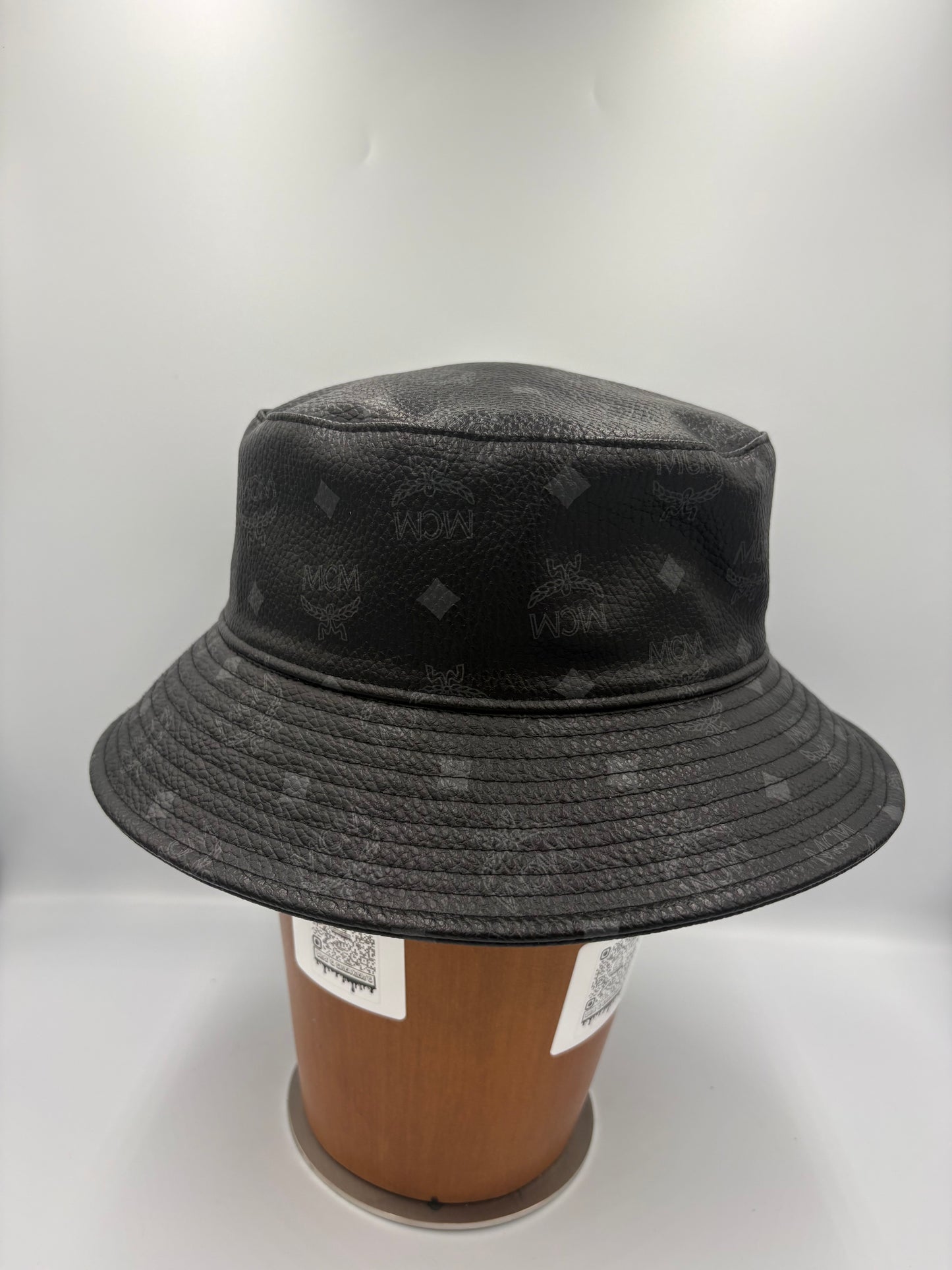 Mcm bucket hat