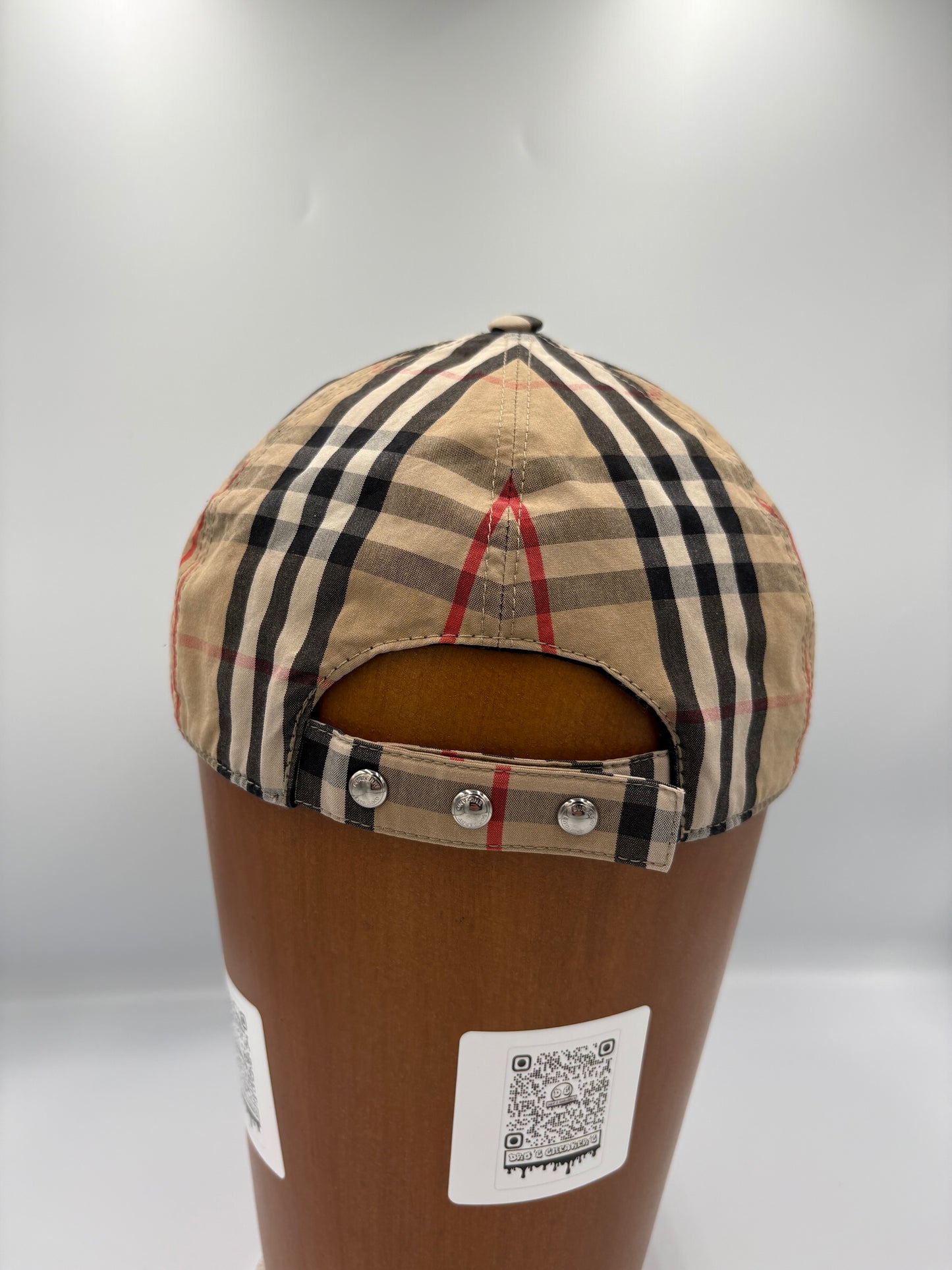 Burberry TB classic cap