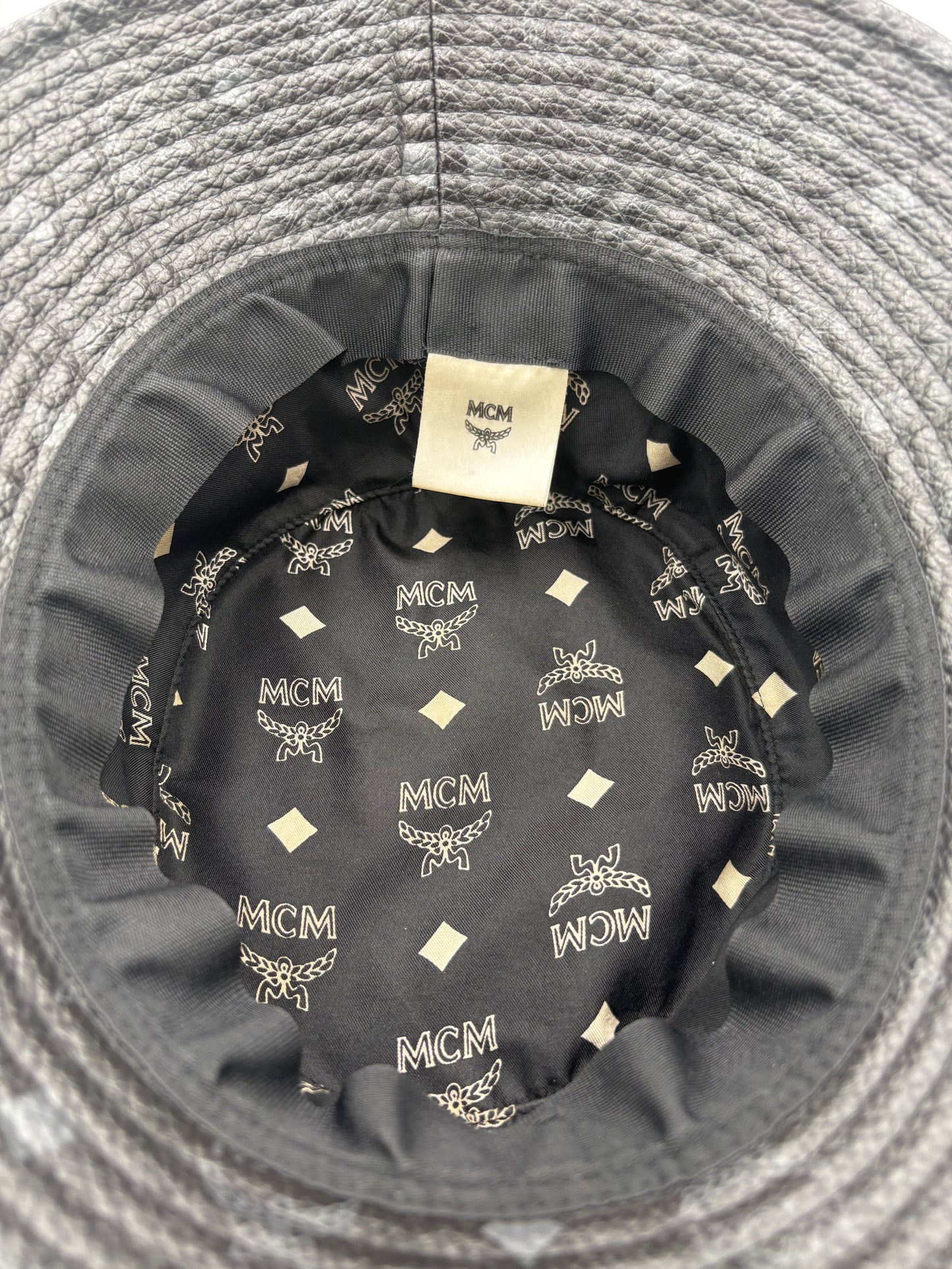 Mcm bucket hat