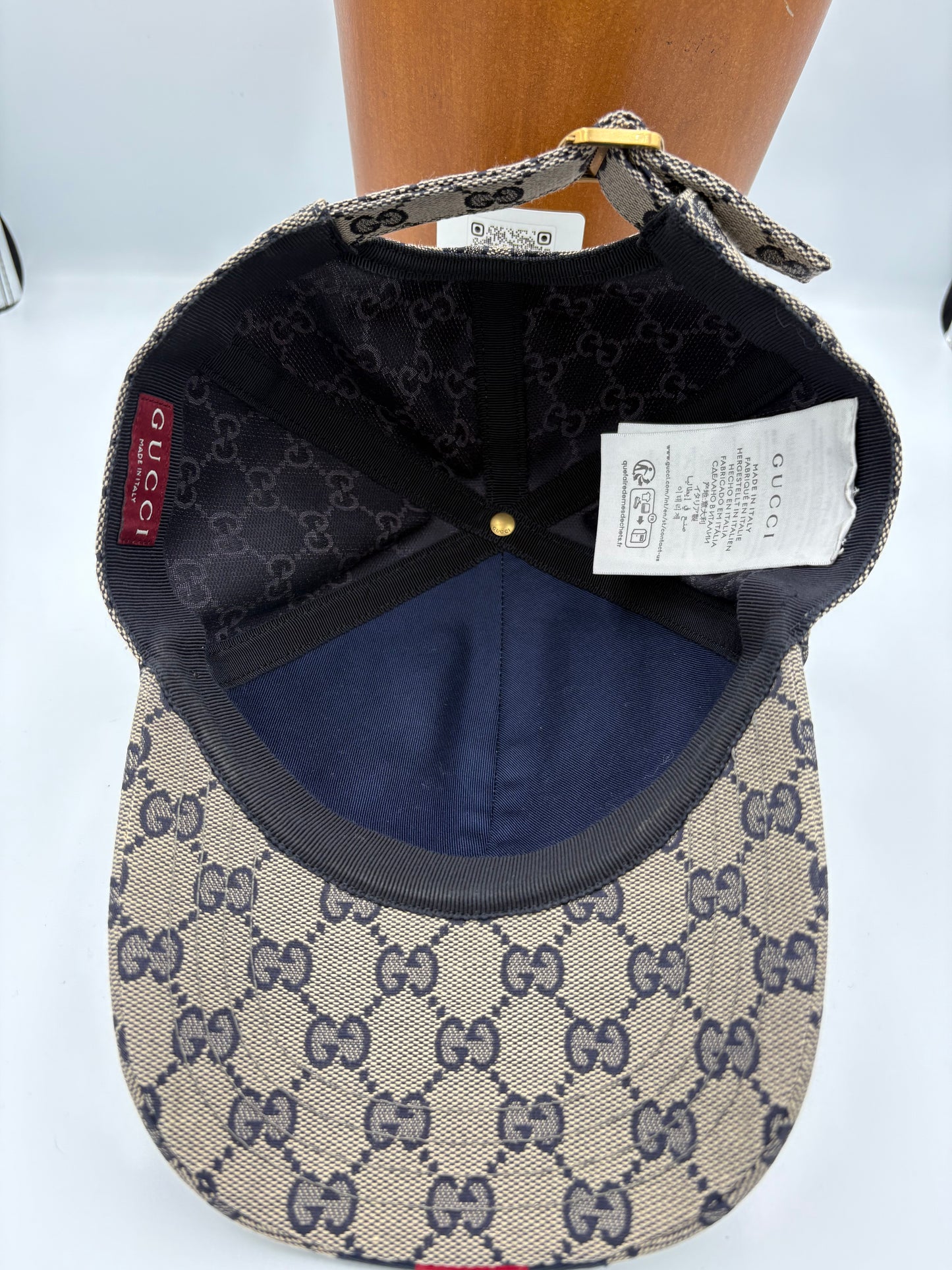 Gucci navy monogram cap