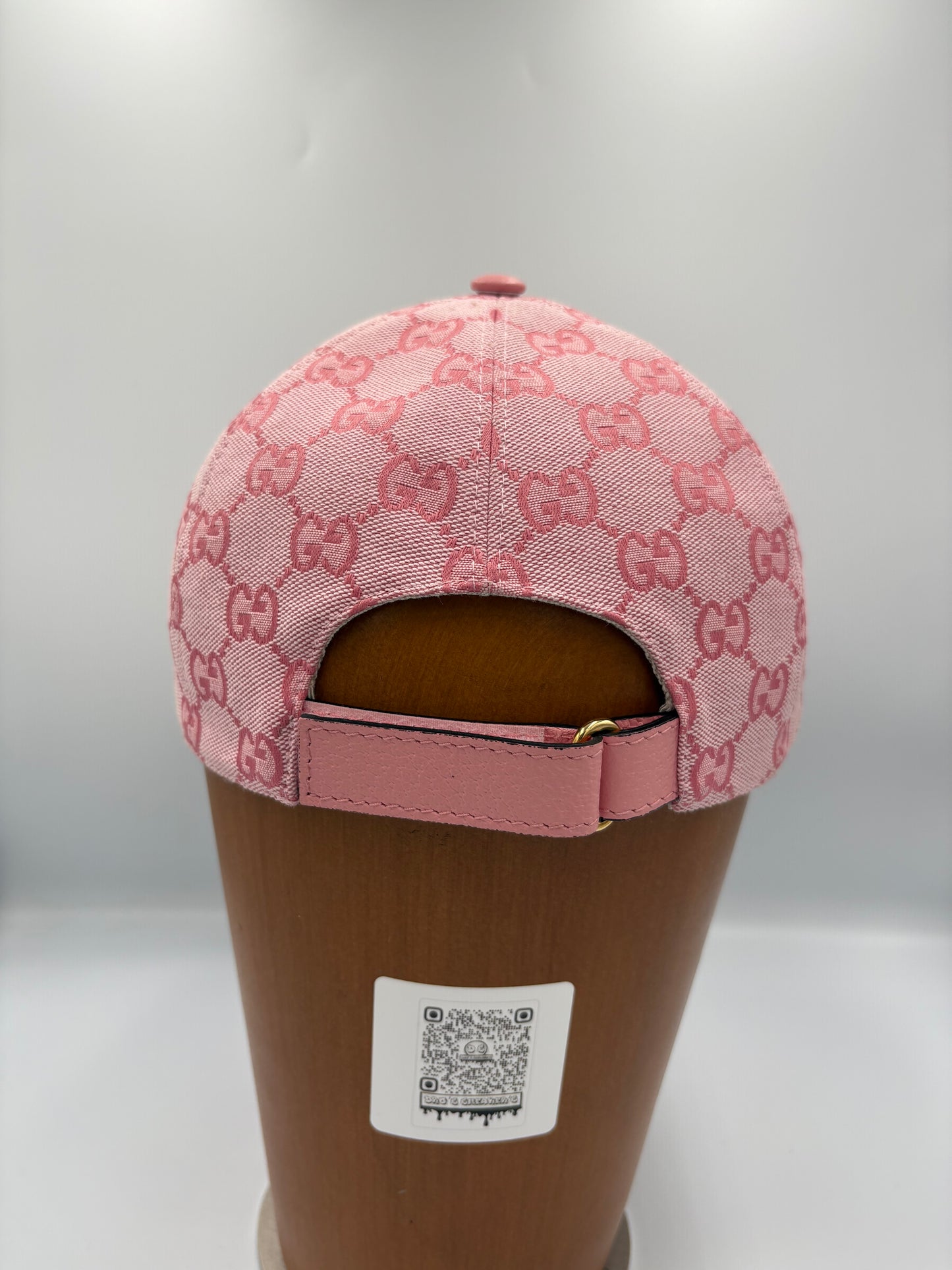 Gucci pink monogram cap