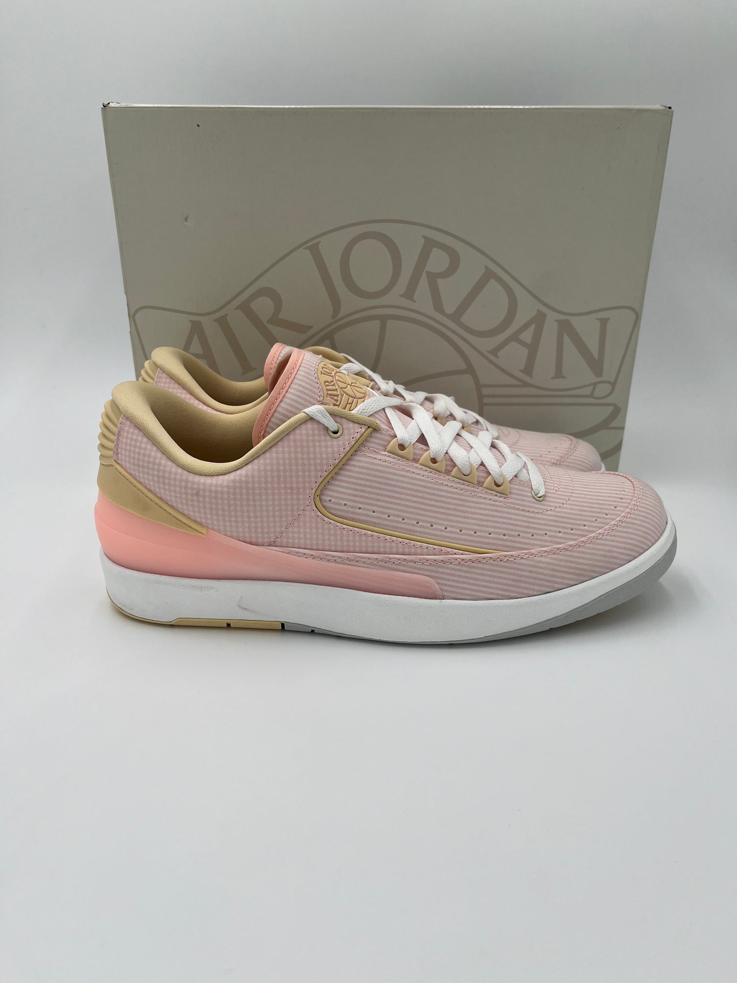 Jordan 2 atmosphere