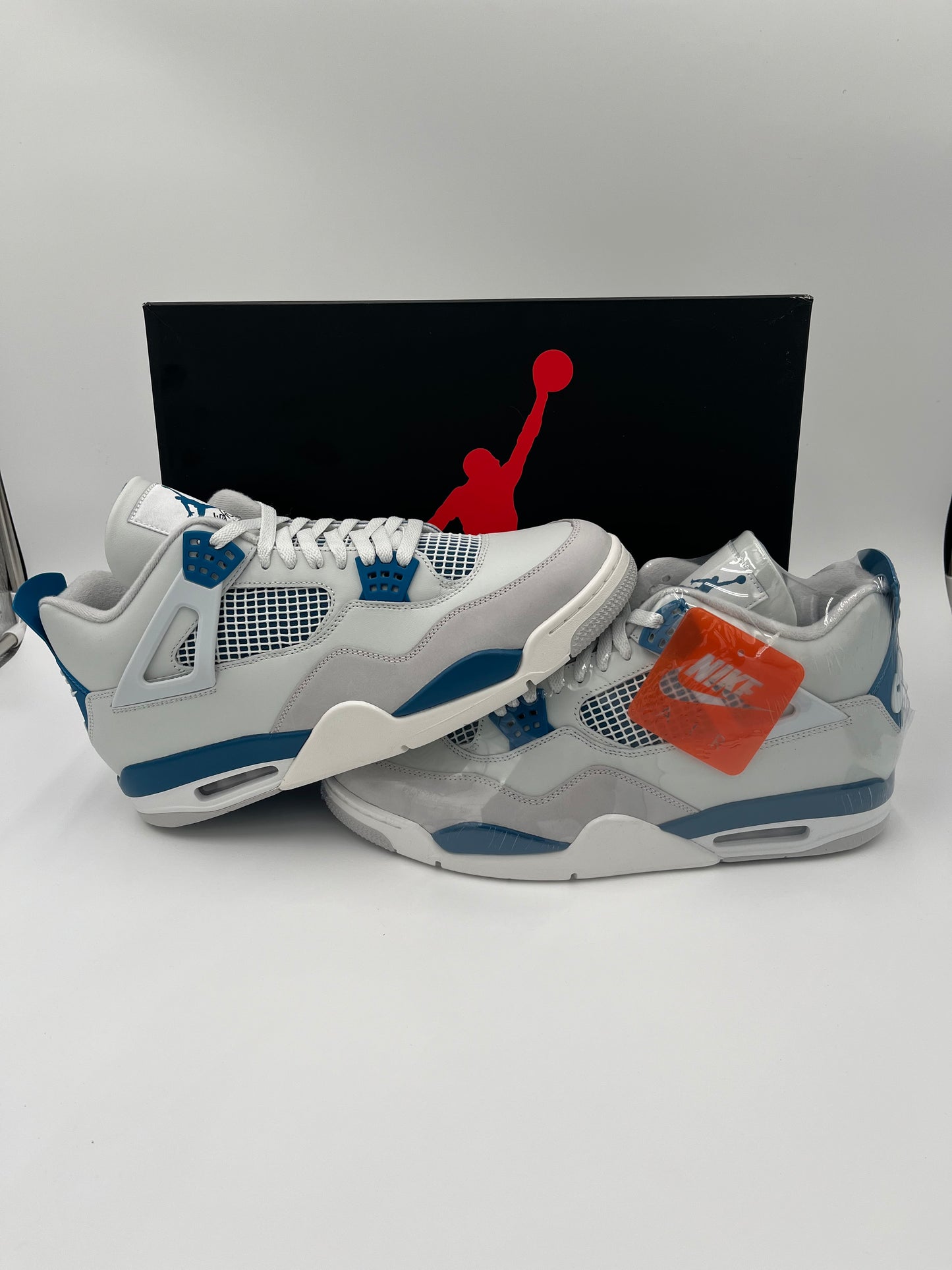 Jordan 4 military blue