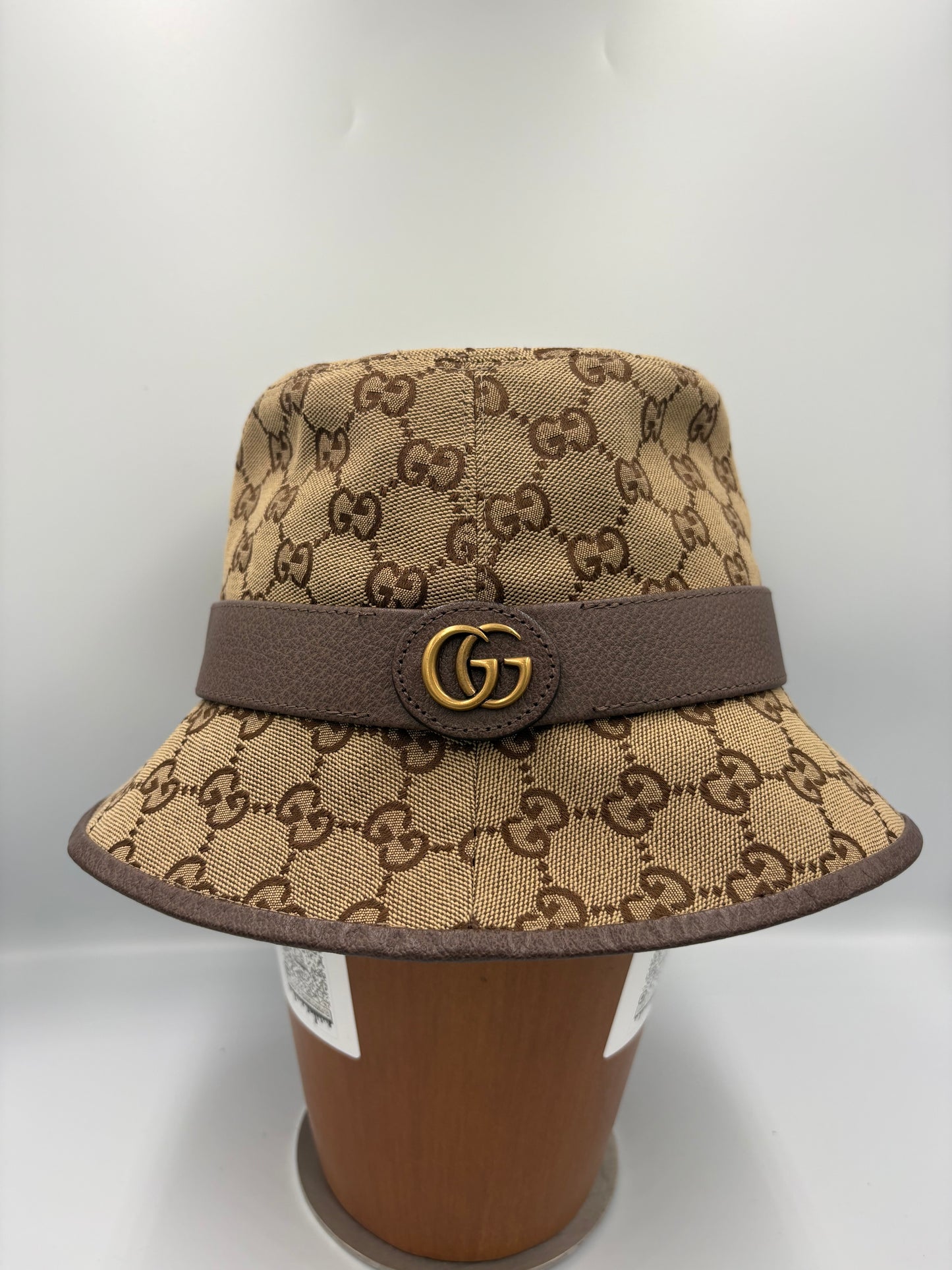 Gucci bucket hat