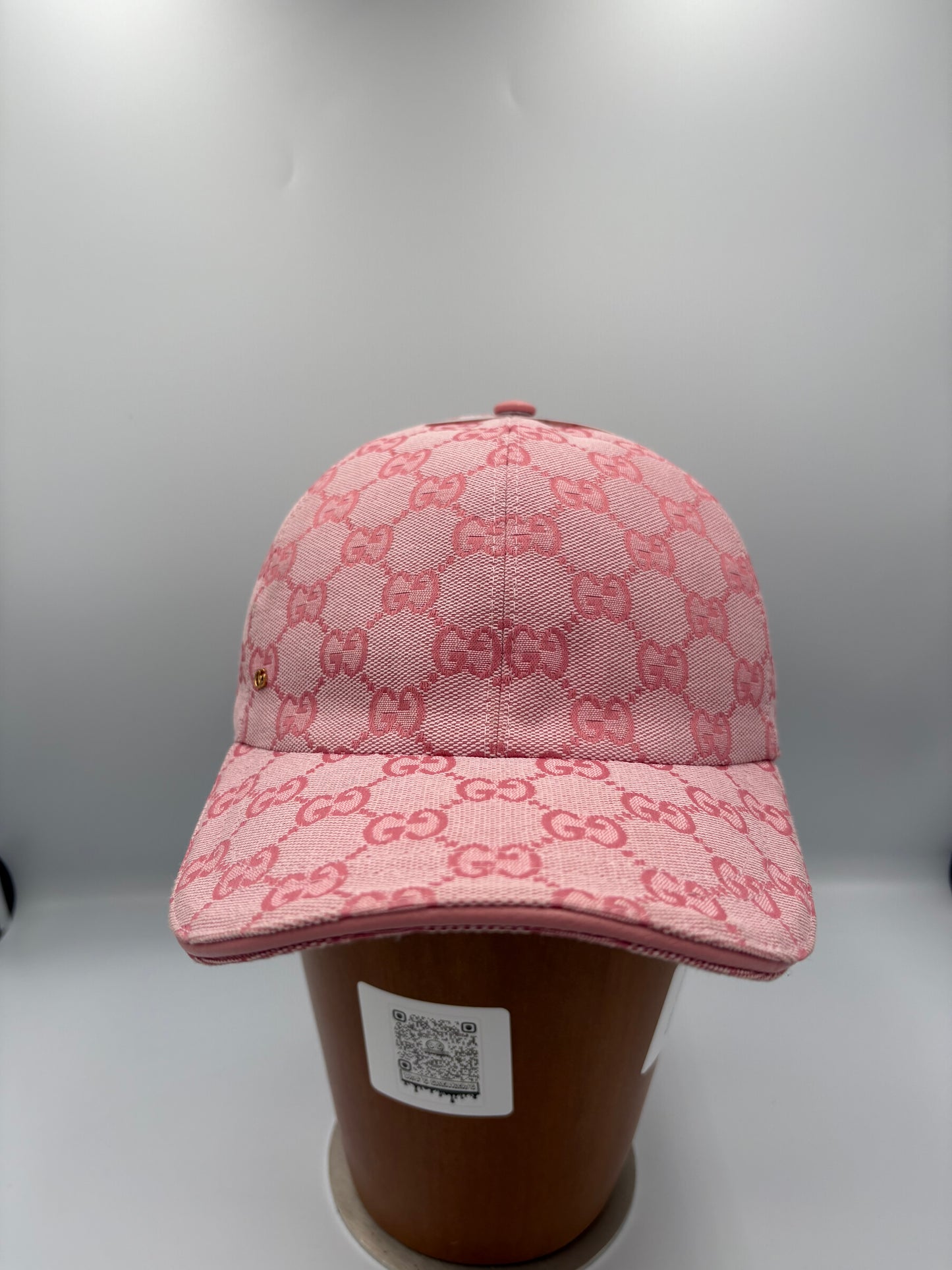 Gucci pink monogram cap