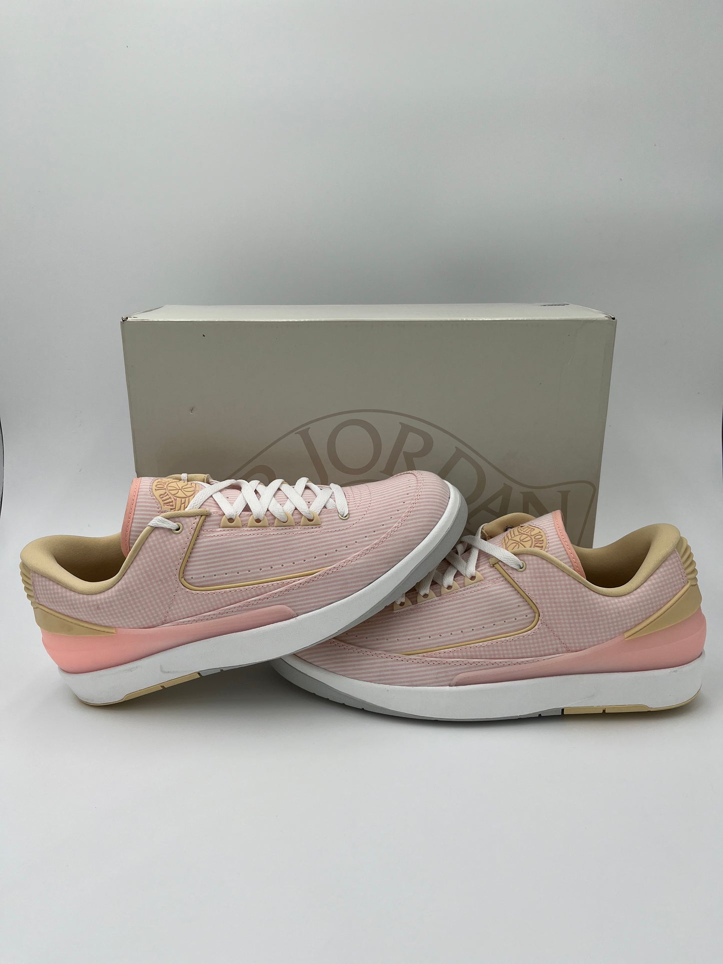 Jordan 2 atmosphere